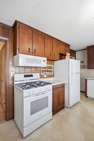 2200 Gardenette Drive S, White Bear Lake, MN 55110