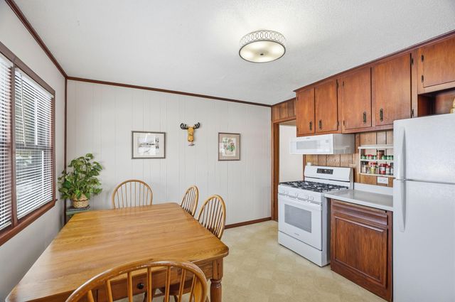 2200 Gardenette Drive S, White Bear Lake, MN 55110