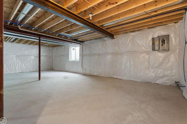 1936 Shelldrake Lane, St, MI 48079