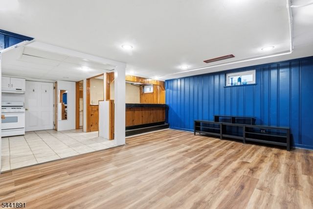 240 Summit Rd, Mountainside Boro, NJ 07092