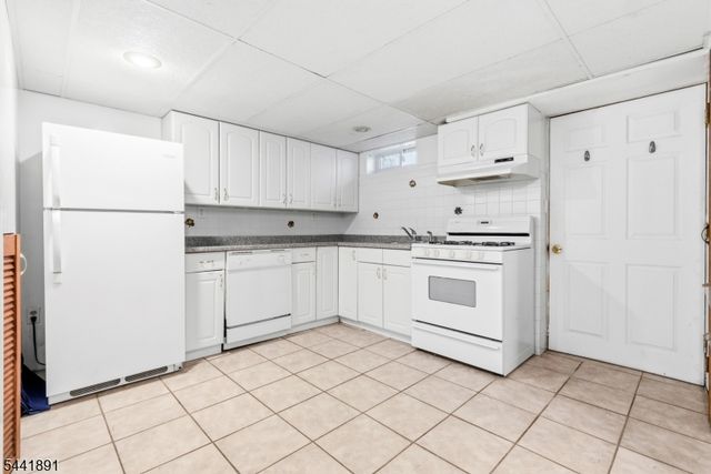 240 Summit Rd, Mountainside Boro, NJ 07092