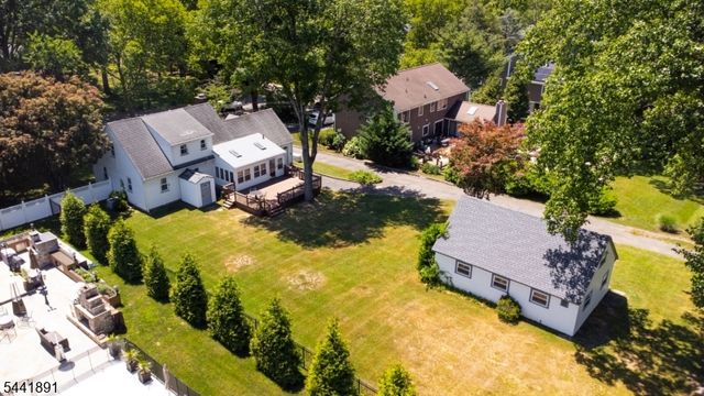 240 Summit Rd, Mountainside Boro, NJ 07092