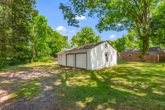 240 Summit Rd, Mountainside Boro, NJ 07092