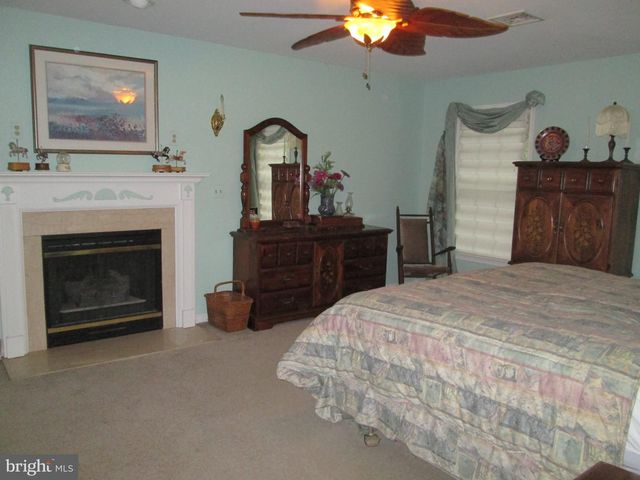 17 TRIPLETT CT, Dillsburg, PA 17019