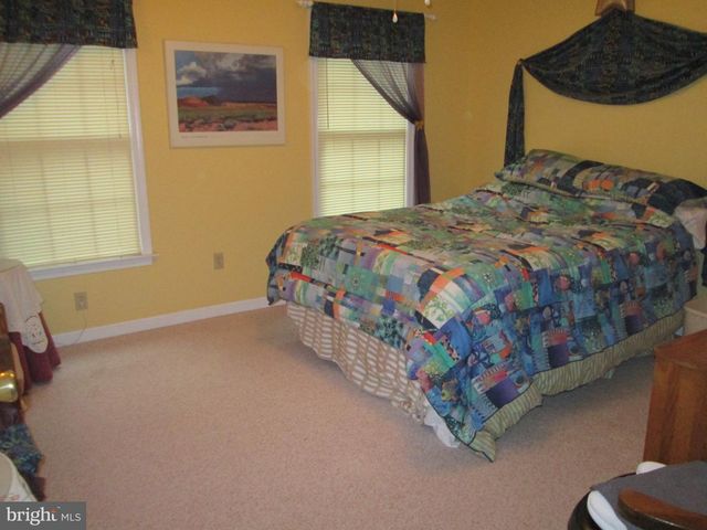17 TRIPLETT CT, Dillsburg, PA 17019