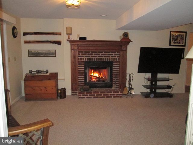 17 TRIPLETT CT, Dillsburg, PA 17019
