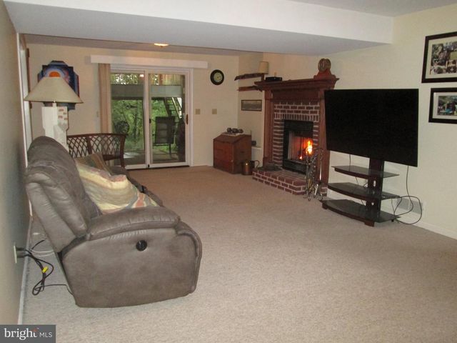 17 TRIPLETT CT, Dillsburg, PA 17019