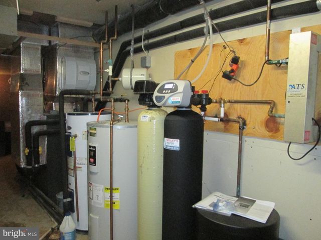 17 TRIPLETT CT, Dillsburg, PA 17019