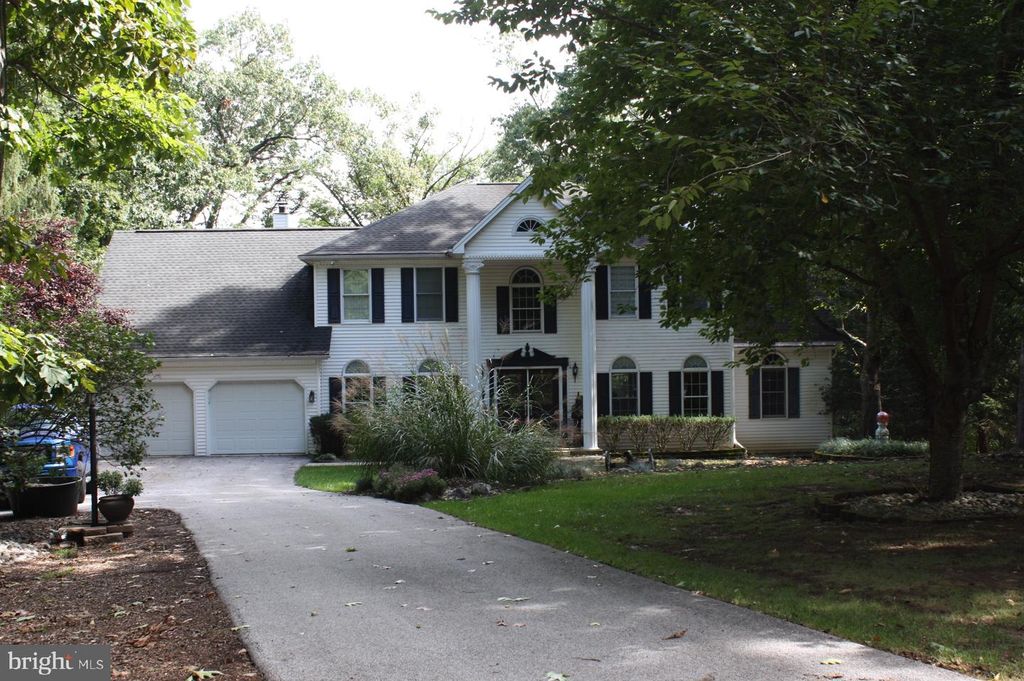 17 TRIPLETT CT, Dillsburg, PA 17019