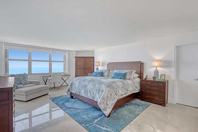 5200 N OCEAN Drive 1703, Singer Island, FL 33404