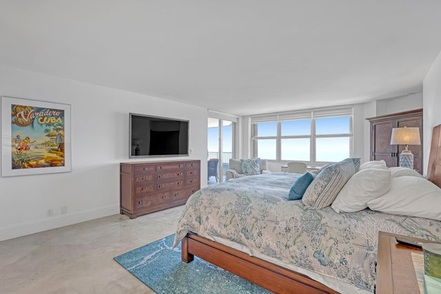 5200 N OCEAN Drive 1703, Singer Island, FL 33404