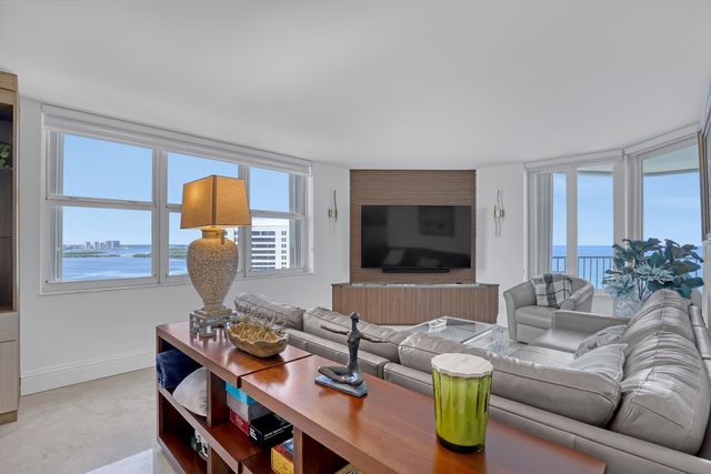 5200 N OCEAN Drive 1703, Singer Island, FL 33404