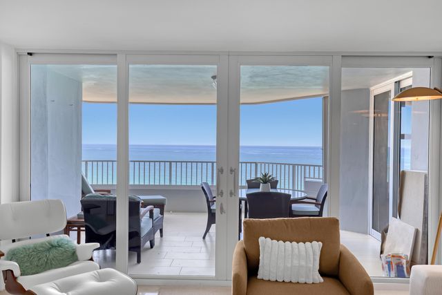 5200 N OCEAN Drive 1703, Singer Island, FL 33404