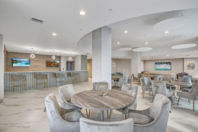 5200 N OCEAN Drive 1703, Singer Island, FL 33404