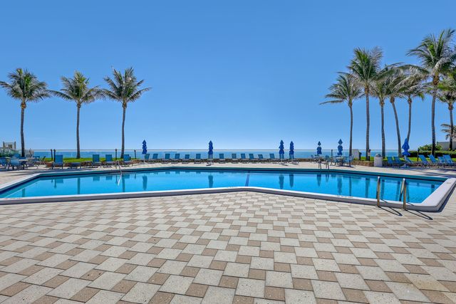 5200 N OCEAN Drive 1703, Singer Island, FL 33404