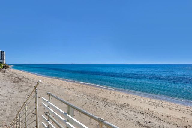 5200 N OCEAN Drive 1703, Singer Island, FL 33404
