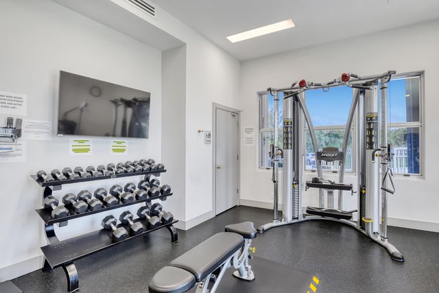 5200 N OCEAN Drive 1703, Singer Island, FL 33404