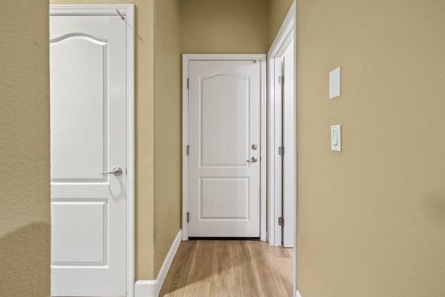 2467 Ship Rock Avenue, Tulare, CA 93274