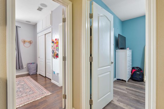 2467 Ship Rock Avenue, Tulare, CA 93274