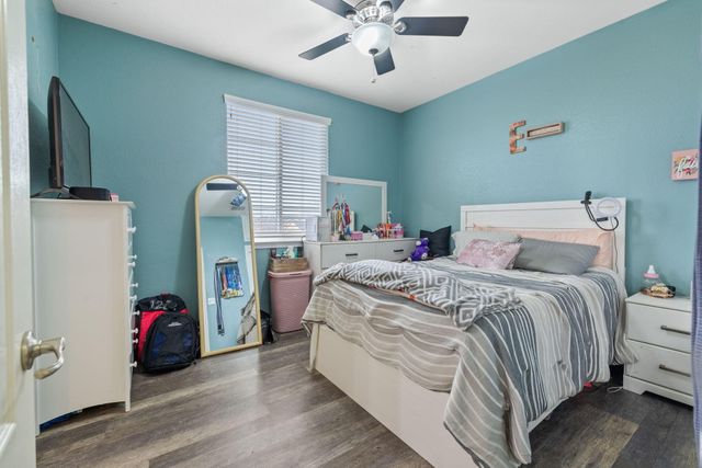 2467 Ship Rock Avenue, Tulare, CA 93274