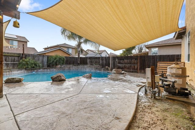 2467 Ship Rock Avenue, Tulare, CA 93274