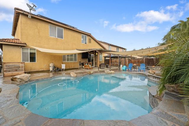 2467 Ship Rock Avenue, Tulare, CA 93274