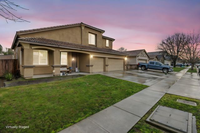 2467 Ship Rock Avenue, Tulare, CA 93274