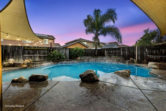 2467 Ship Rock Avenue, Tulare, CA 93274