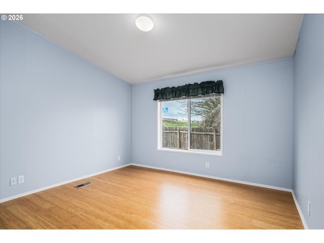 2569 MAIA Loop, Springfield, OR 97477