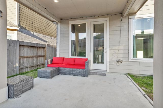 17685 Martin Creek Lane, Conroe, TX 77316