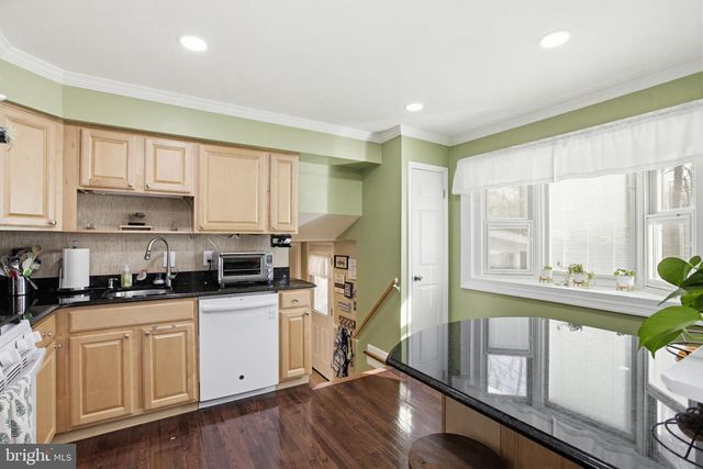 5303 RUSSETT RD, Rockville, MD 20853