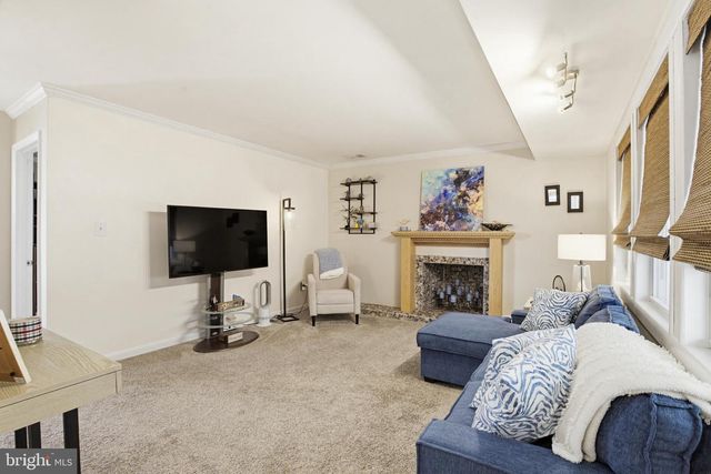 5303 RUSSETT RD, Rockville, MD 20853