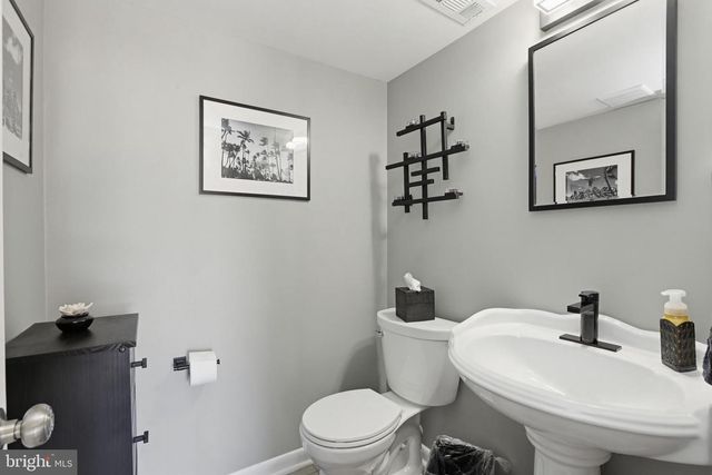 5303 RUSSETT RD, Rockville, MD 20853