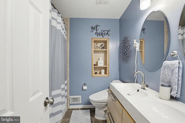 5303 RUSSETT RD, Rockville, MD 20853