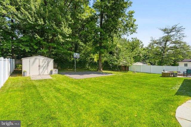 5303 RUSSETT RD, Rockville, MD 20853
