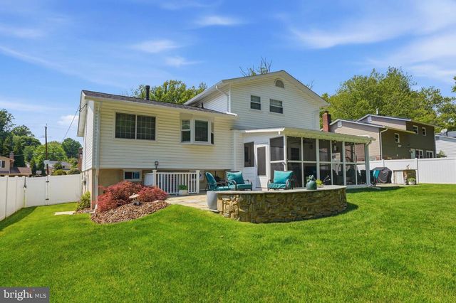 5303 RUSSETT RD, Rockville, MD 20853