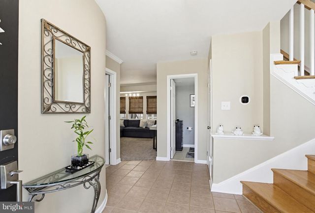 5303 RUSSETT RD, Rockville, MD 20853