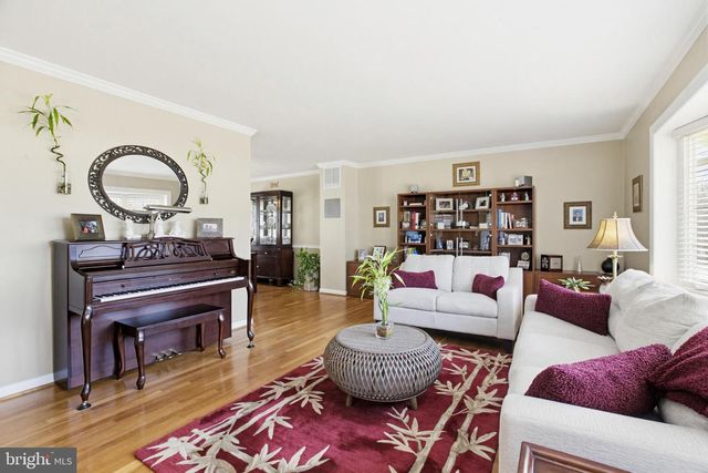 5303 RUSSETT RD, Rockville, MD 20853