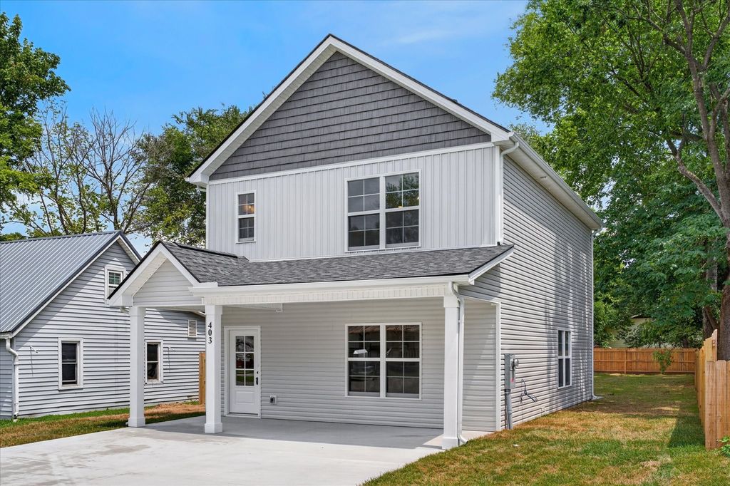 403 Locust St, Clarksville, TN 37042