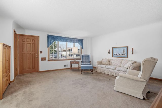 4315 6th Street NE, Columbia Heights, MN 55421