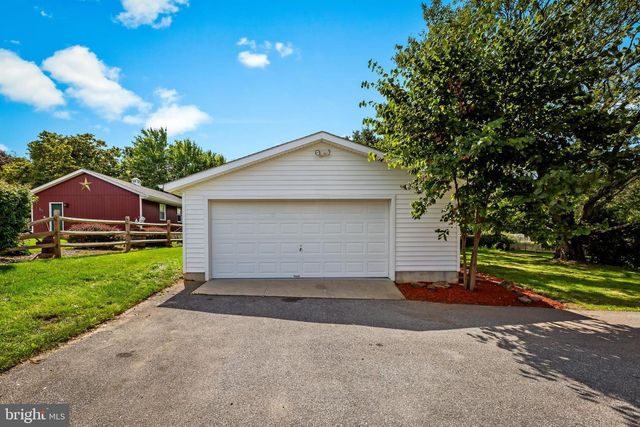 105 WARFIELDSBURG RD, Westminster, MD 21157