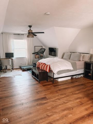 3805 S Village Drive, New Palestine, IN 46163