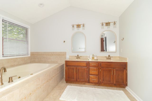 3805 S Village Drive, New Palestine, IN 46163