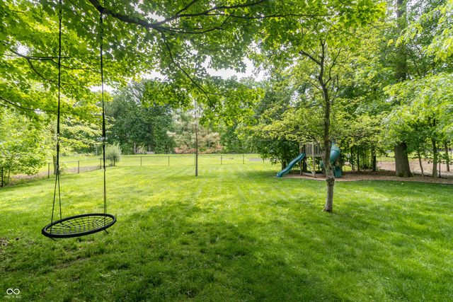 3805 S Village Drive, New Palestine, IN 46163