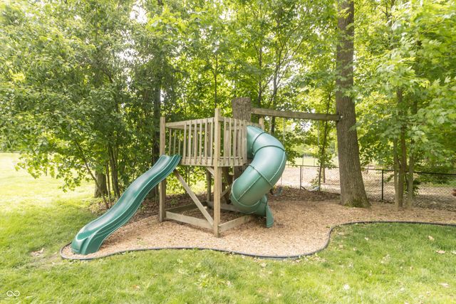 3805 S Village Drive, New Palestine, IN 46163