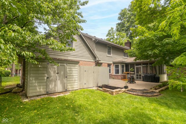 3805 S Village Drive, New Palestine, IN 46163