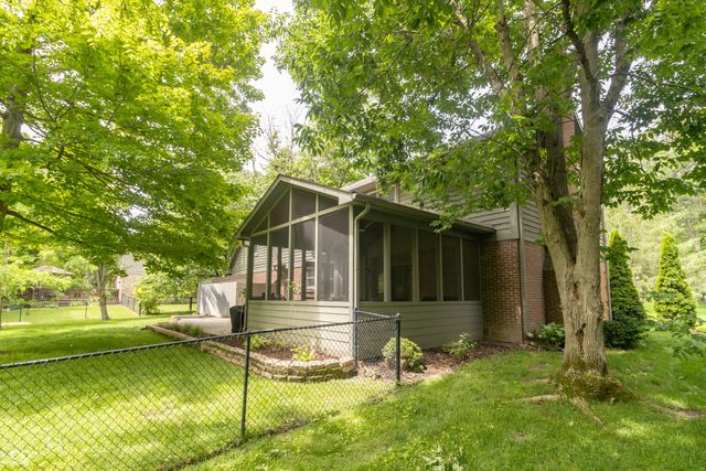 3805 S Village Drive, New Palestine, IN 46163