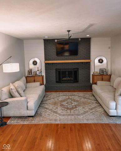 3805 S Village Drive, New Palestine, IN 46163