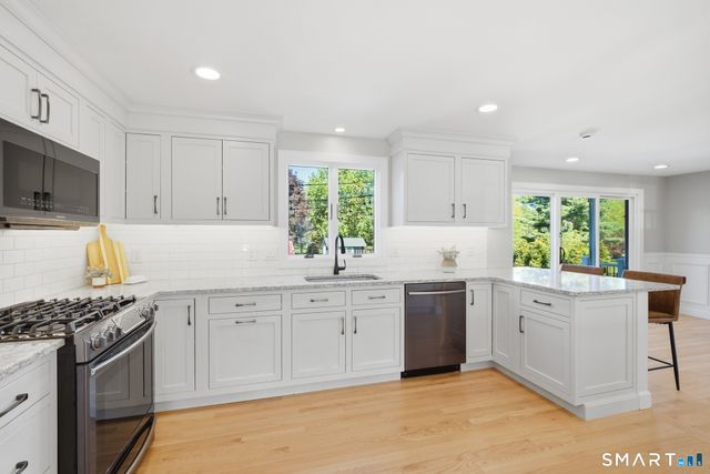 50 Pheasant Way, South Windsor, CT 06074