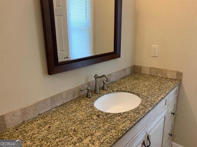 768 Emerald Forest Circle, Lawrenceville, GA 30044